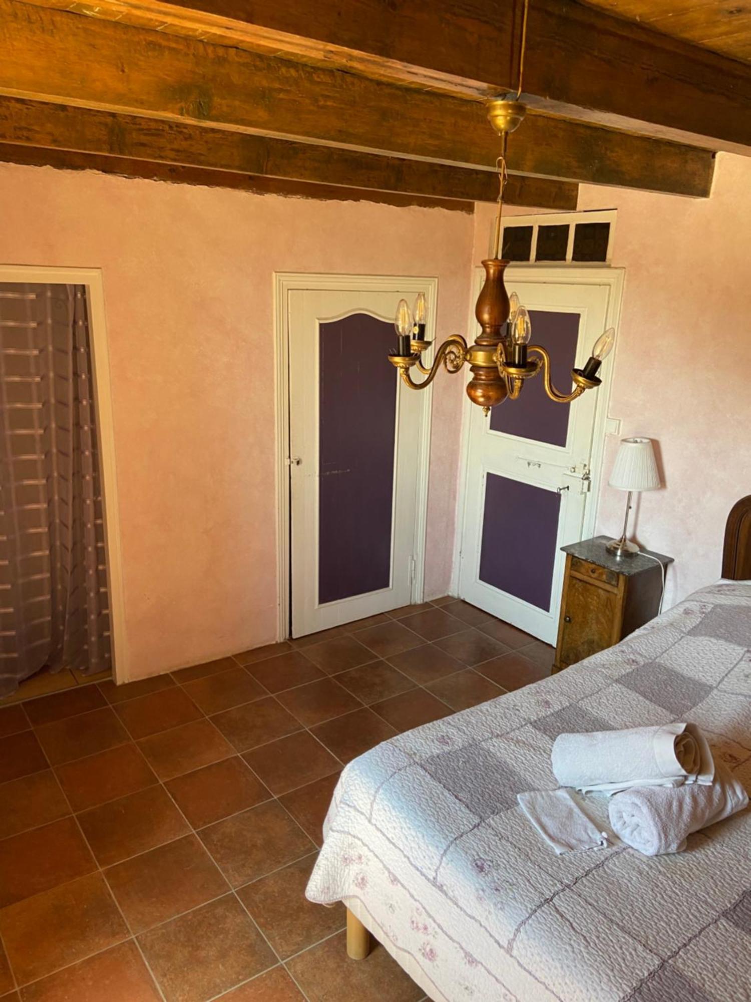Domaine De Cousignac Bed and Breakfast Bourg-Saint-Andéol Exteriör bild